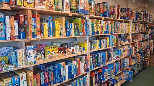880 kg de jeux de soci&eacute;t&eacute; donn&eacute;s pour favoriser le r&eacute;emploi